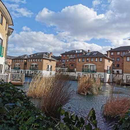 Riverside 1Br With Easy Transport 20Min To City Centre London Luaran gambar